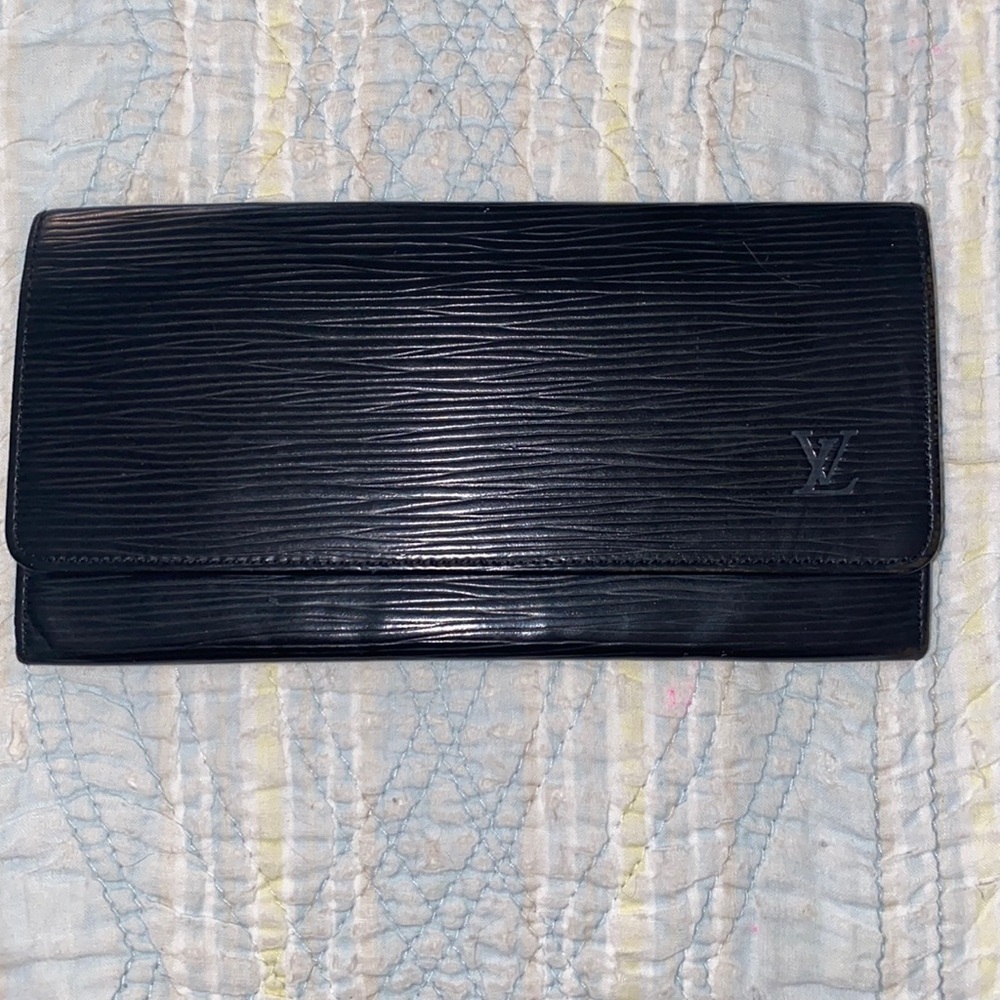Louis Vuitton black wallet